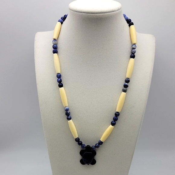 Elegant 18" Sodalite Bone Lapis and Onyx Beaded Sea Turtle Necklace - Picture 1 of 9